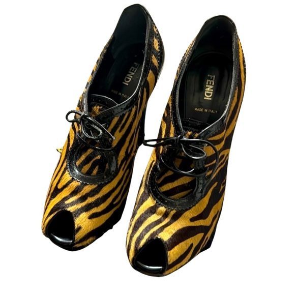 Fendi Zebra Print pony hair Size 7 1/2 - Picture 2 of 15